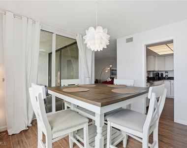10475 Gulf Shore Drive - Photo Thumbnail 21