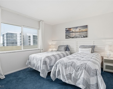 10475 Gulf Shore Drive - Photo Thumbnail 29