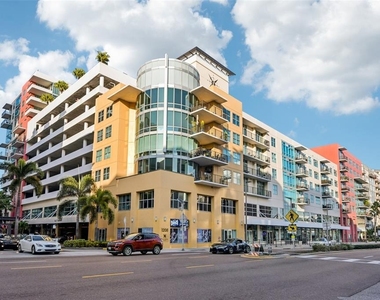 1208 E Kennedy Boulevard - Photo Thumbnail 1
