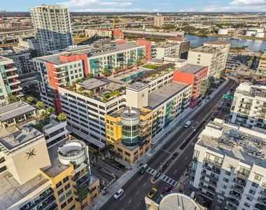 1208 E Kennedy Boulevard - Photo Thumbnail 20
