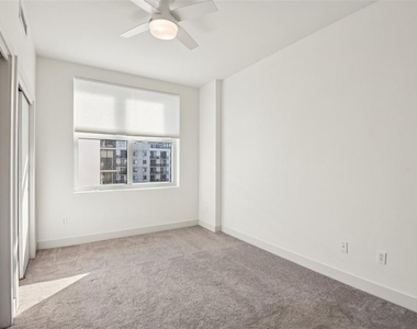 1208 E Kennedy Boulevard - Photo Thumbnail 12