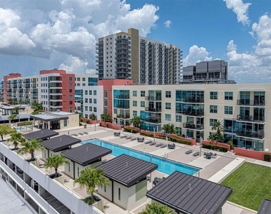 1208 E Kennedy Boulevard - Photo Thumbnail 30