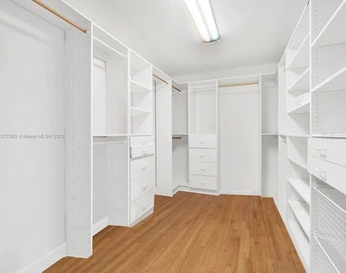 15945 Nw 82nd Court - Photo Thumbnail 20