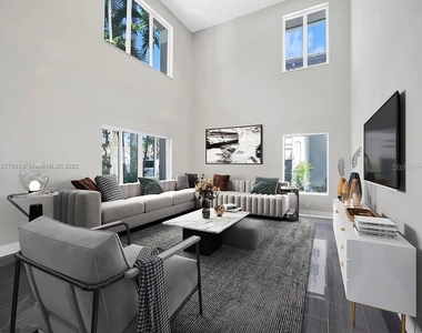 15945 Nw 82nd Court - Photo Thumbnail 5