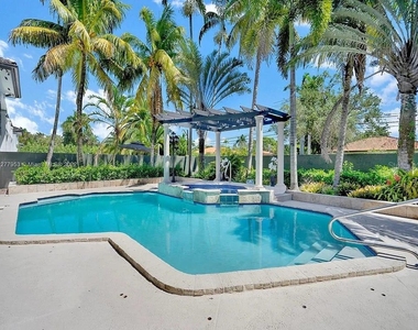 15945 Nw 82nd Court - Photo Thumbnail 25