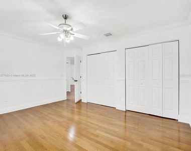 15945 Nw 82nd Court - Photo Thumbnail 17