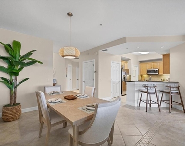 8541 Amberjack Circle - Photo Thumbnail 16