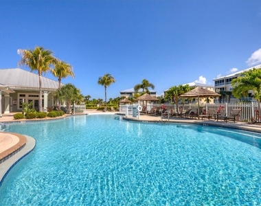 8541 Amberjack Circle - Photo Thumbnail 46