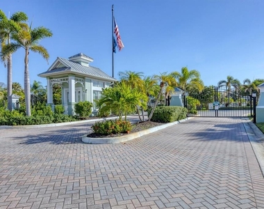 8541 Amberjack Circle - Photo Thumbnail 39