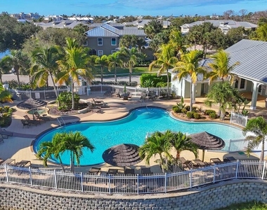 8541 Amberjack Circle - Photo Thumbnail 49
