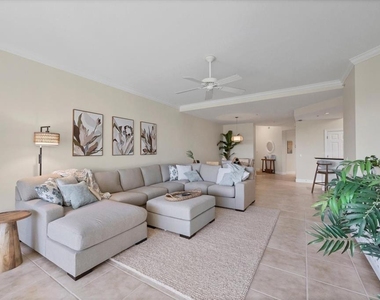 8541 Amberjack Circle - Photo Thumbnail 8