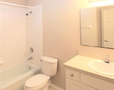 5310 26th Street W - Photo Thumbnail 6