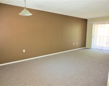 5310 26th Street W - Photo Thumbnail 2