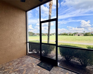 819 Fairwaycove Lane - Photo Thumbnail 38