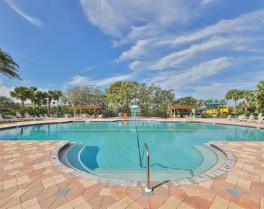 819 Fairwaycove Lane - Photo Thumbnail 45
