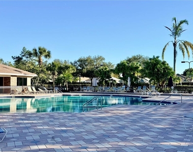 819 Fairwaycove Lane - Photo Thumbnail 46