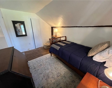15 Riverview Road - Photo Thumbnail 32