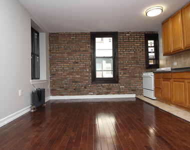 1543 Park Place - Photo Thumbnail 3