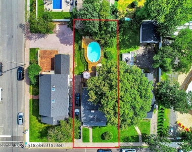 370 E Main Street - Photo Thumbnail 3