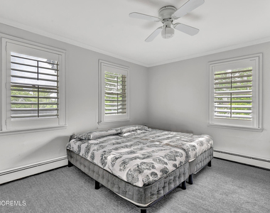 370 E Main Street - Photo Thumbnail 20