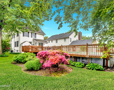 370 E Main Street - Photo Thumbnail 33