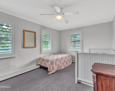 370 E Main Street - Photo Thumbnail 21