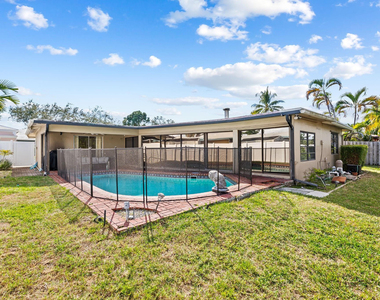 1601 Ne 63rd Street - Photo Thumbnail 6