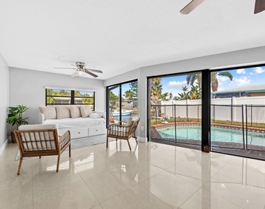 1601 Ne 63rd Street - Photo Thumbnail 13