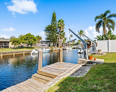 1601 Ne 63rd Street - Photo Thumbnail 1