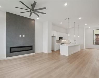 13351 Goodland Street - Photo Thumbnail 6