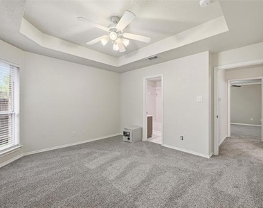 11912 Rhulen Court - Photo Thumbnail 8