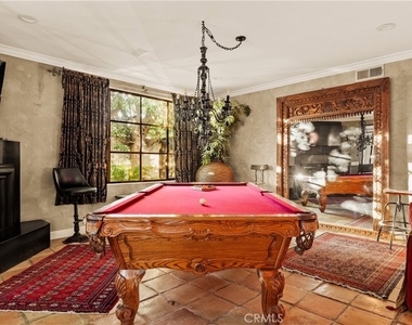 4909 Woodley Avenue - Photo Thumbnail 15