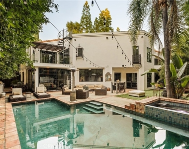 4909 Woodley Avenue - Photo Thumbnail 29