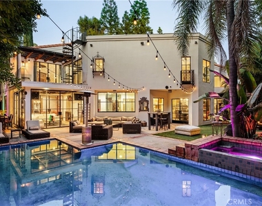 4909 Woodley Avenue - Photo Thumbnail 38