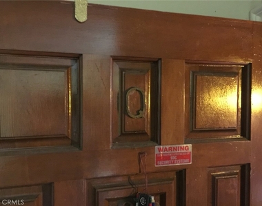 1806 N Fairview - Photo Thumbnail 1