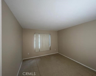 1806 N Fairview - Photo Thumbnail 8