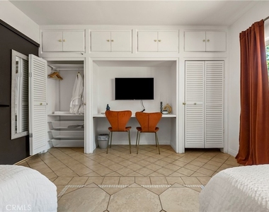 9150 10th Avenue - Photo Thumbnail 15