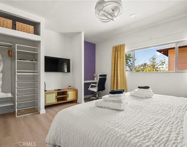 9150 10th Avenue - Photo Thumbnail 17
