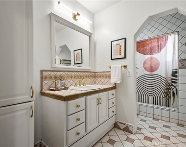 9150 10th Avenue - Photo Thumbnail 28