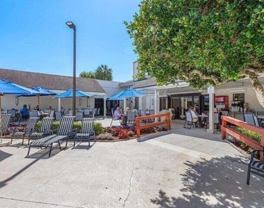 10110 Cedar Point Boulevard - Photo Thumbnail 28