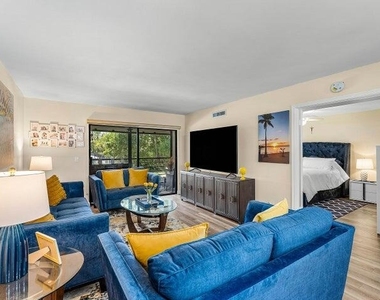 10110 Cedar Point Boulevard - Photo Thumbnail 4