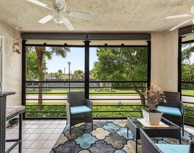 10110 Cedar Point Boulevard - Photo Thumbnail 15