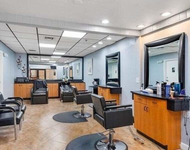 10110 Cedar Point Boulevard - Photo Thumbnail 23