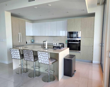 3100 N Ocean Drive - Photo Thumbnail 7