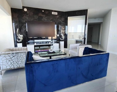 3100 N Ocean Drive - Photo Thumbnail 15