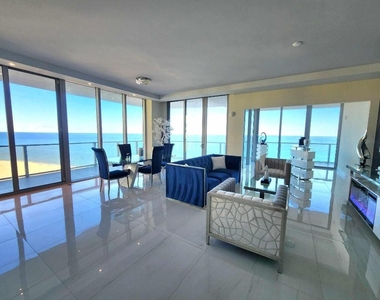 3100 N Ocean Drive - Photo Thumbnail 4