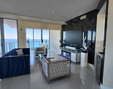 3100 N Ocean Drive - Photo Thumbnail 19