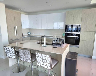 3100 N Ocean Drive - Photo Thumbnail 6