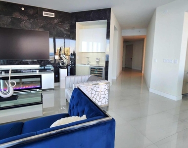 3100 N Ocean Drive - Photo Thumbnail 16
