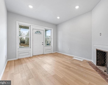 1511 N 54th Street - Photo Thumbnail 6